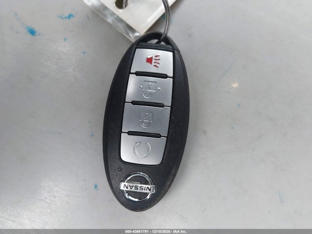 JN1BJ1CR5KW323470 Nissan Rogue Sport Sv