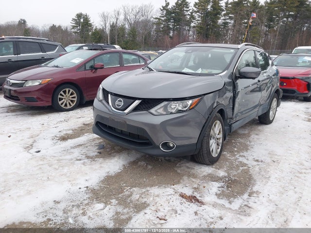 JN1BJ1CR5KW323470 Nissan Rogue Sport Sv