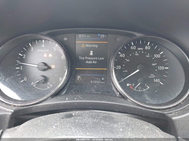 JN1BJ1CR5KW323470 Nissan Rogue Sport Sv