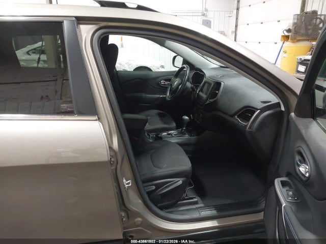 Jeep Cherokee Latitude 4x4 2019 1C4PJMCB6KD486681 Image 5
