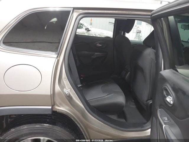 Jeep Cherokee Latitude 4x4 2019 1C4PJMCB6KD486681 Image 8