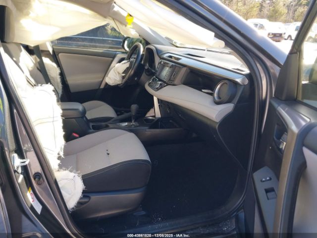 2018 TOYOTA RAV4 JTMRFREV9JD234792 Photo 4