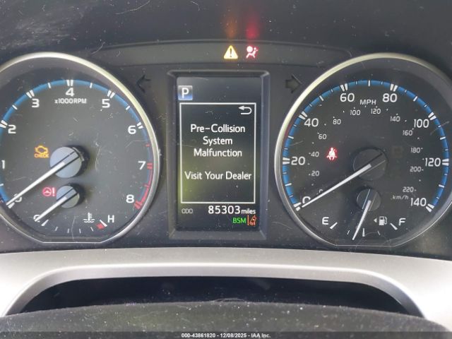 2018 TOYOTA RAV4 JTMRFREV9JD234792 Photo 6