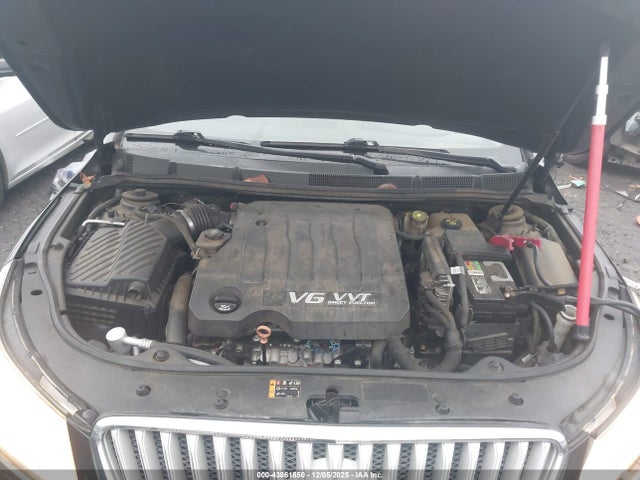 43861850 :رقم المزاد ، 1G4GD5E38CF136635 vin ، 2012 Buick Lacrosse Premium 1 Group مزاد بيع