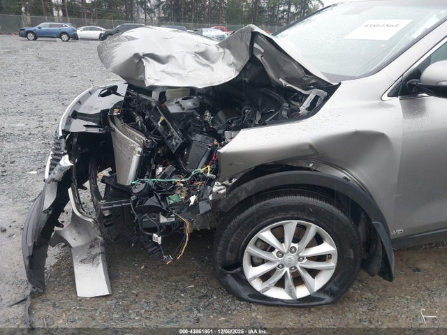 5XYPGDA34HG231449 KIA Sorento 2.4l Lx