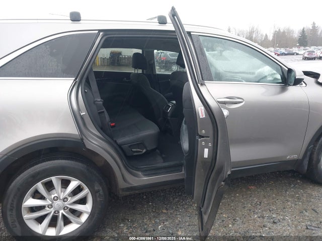 5XYPGDA34HG231449 KIA Sorento 2.4l Lx