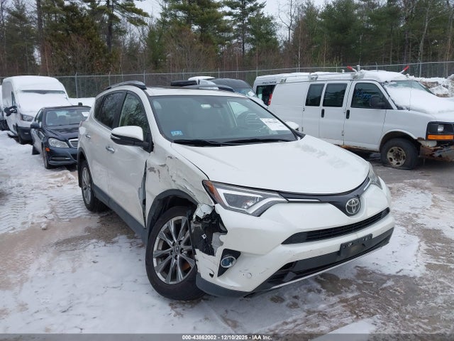 Toyota Rav4 Limited 2017 JTMDFREV8HJ701268 головне зображення