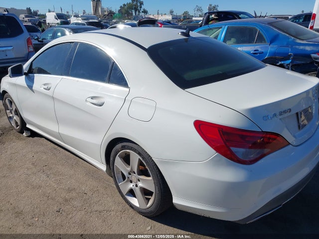 Mercedes-Benz CLA 250 2017 WDDSJ4EB4HN426253 Image 3
