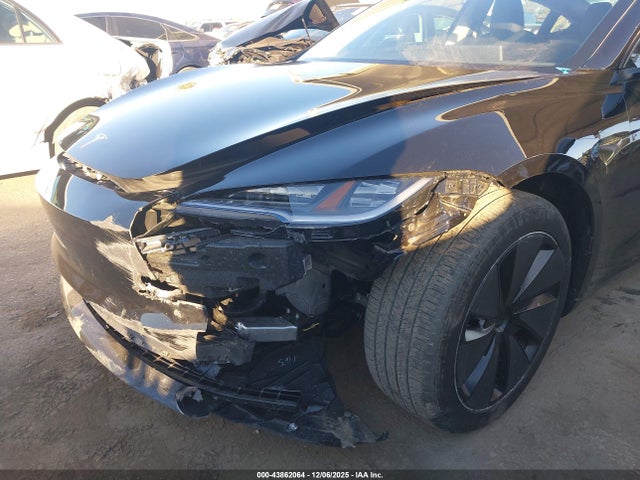 2025 TESLA MODEL 3 5YJ3E1EAXSF043111 Photo 5