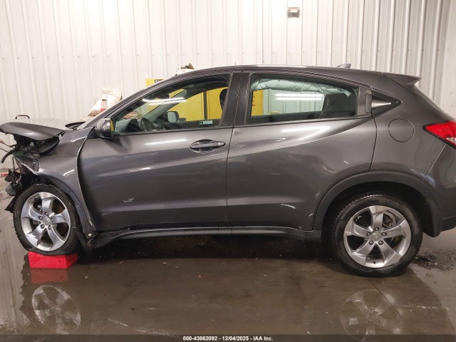 3CZRU6H35JG722312 Honda HR-V LX