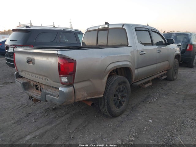 5TFAX5GN0KX143877 Toyota Tacoma Sr