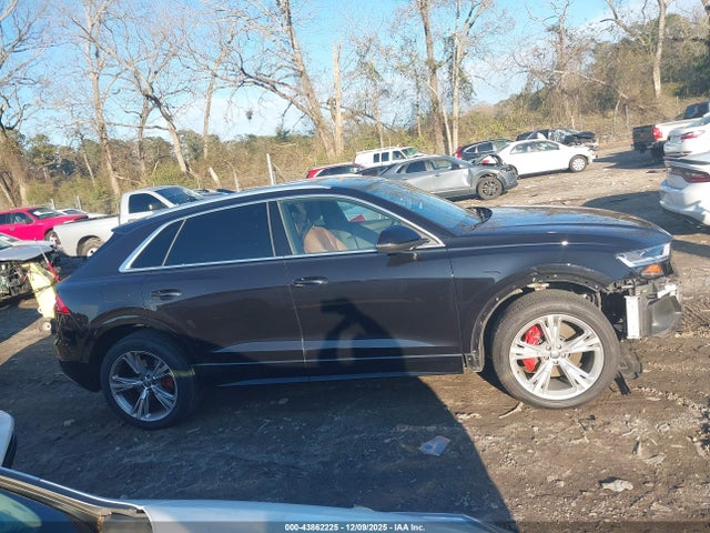 43862225 :رقم المزاد ، WA1AVAF18KD017310 vin ، 2019 Audi Q8 55 Premium مزاد بيع