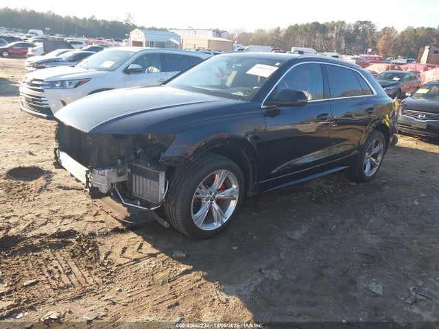 43862225 :رقم المزاد ، WA1AVAF18KD017310 vin ، 2019 Audi Q8 55 Premium مزاد بيع