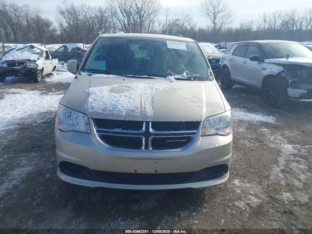 2C4RDGCG1ER154646 Dodge Grand Caravan Sxt