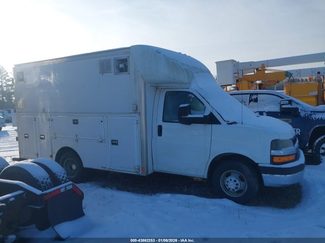 1GB3G2CG1F1122368 Chevrolet Express Cutaway 3500