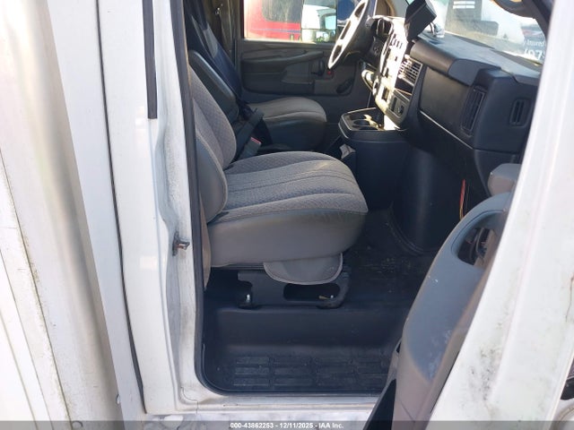 1GB3G2CG1F1122368 Chevrolet Express Cutaway 3500
