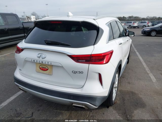 2019 INFINITI QX50 3PCAJ5M35KF125910 Photo 3