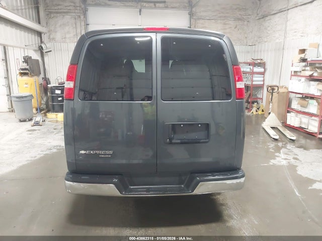 1GAZGPFF7G1313938 Chevrolet Express 3500 Lt