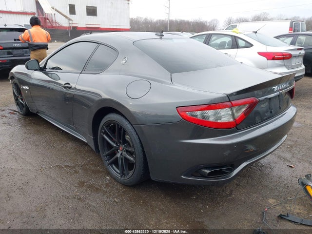 2017 MASERATI GRANTURISMO ZAM45VLA5H0224280 Photo 2