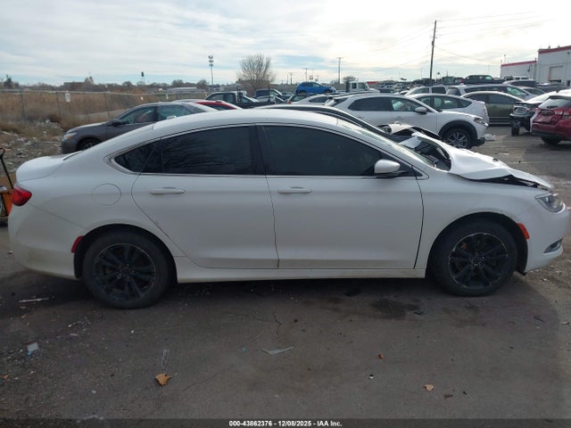 Chrysler 200 Limited 2015 1C3CCCAB1FN688449 Image 13