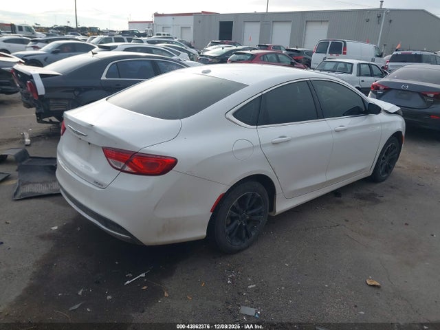 Chrysler 200 Limited 2015 1C3CCCAB1FN688449 Image 4