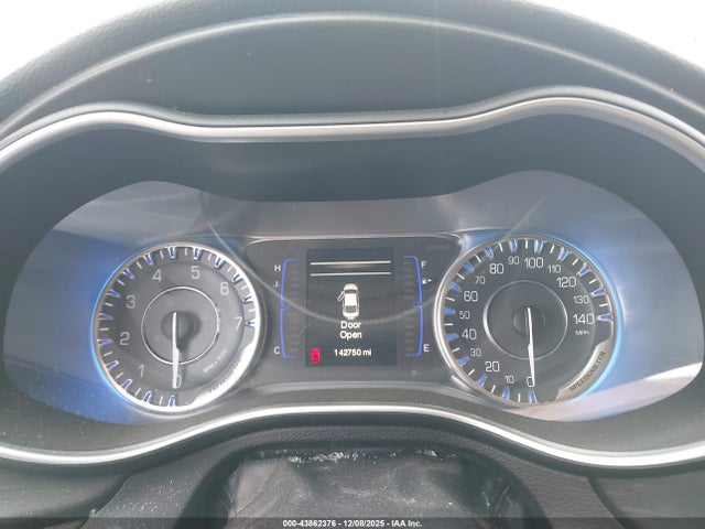 Chrysler 200 Limited 2015 1C3CCCAB1FN688449 Image 7