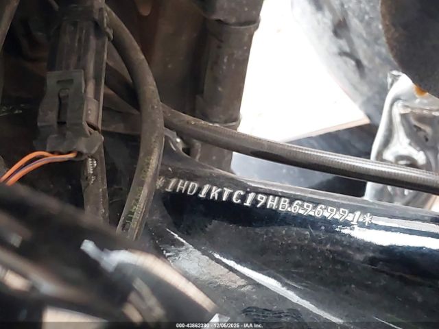 2017 HARLEY-DAVIDSON FLTRXS 1HD1KTC19HB696991 Photo 9