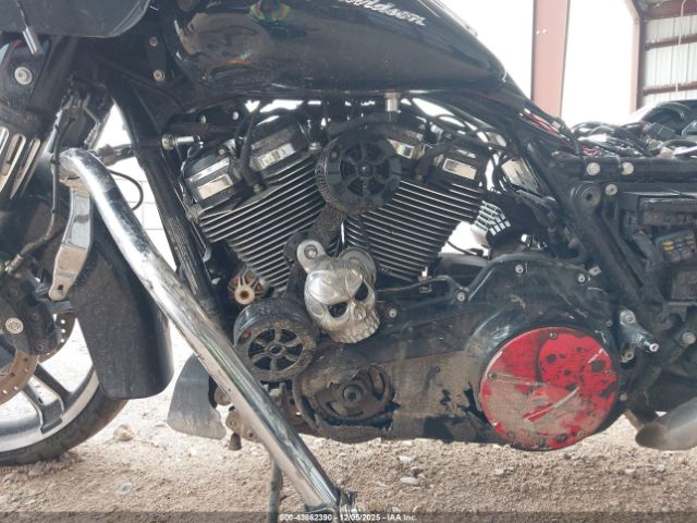 2017 HARLEY-DAVIDSON FLTRXS 1HD1KTC19HB696991 Photo 8