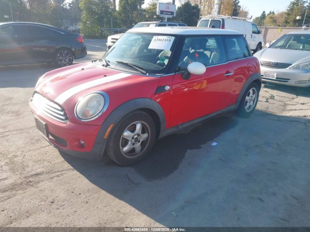 2010 MINI COOPER WMWMF3C59ATZ65445 Photo 1