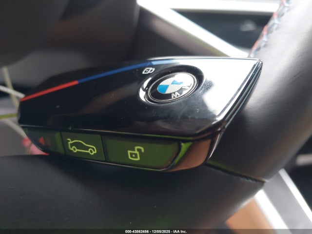 2025 BMW X5 5UX33EU02S9W56757 Photo 10