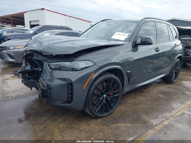 2025 BMW X5 5UX33EU02S9W56757 Photo 1