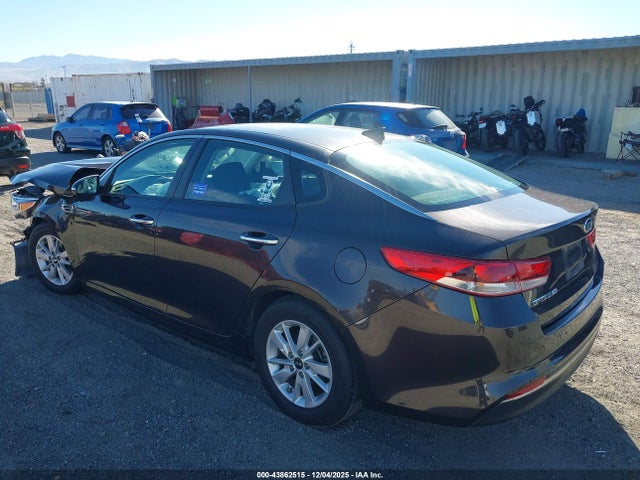 2018 KIA OPTIMA KNAGT4L36J5236978 Photo 2