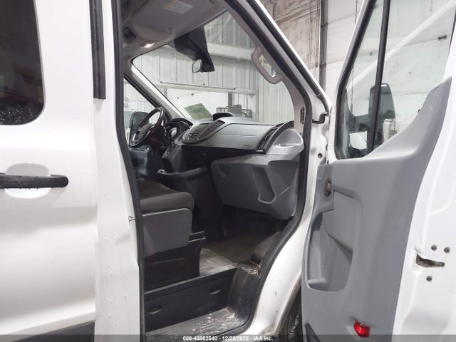 1FBAX2XG2HKB28047 Ford Transit-350 Xl