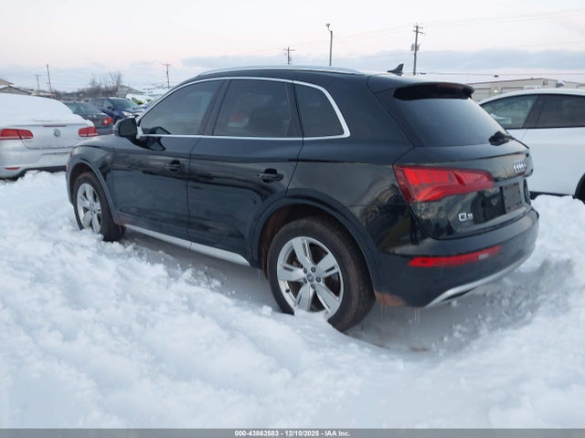 2019 AUDI Q5 WA1ANAFY9K2138114 Photo 2