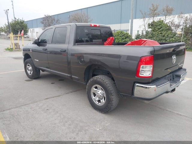 3C6UR5CL2KG643613 RAM 2500 Tradesman 4x4 6&#039;4 Box