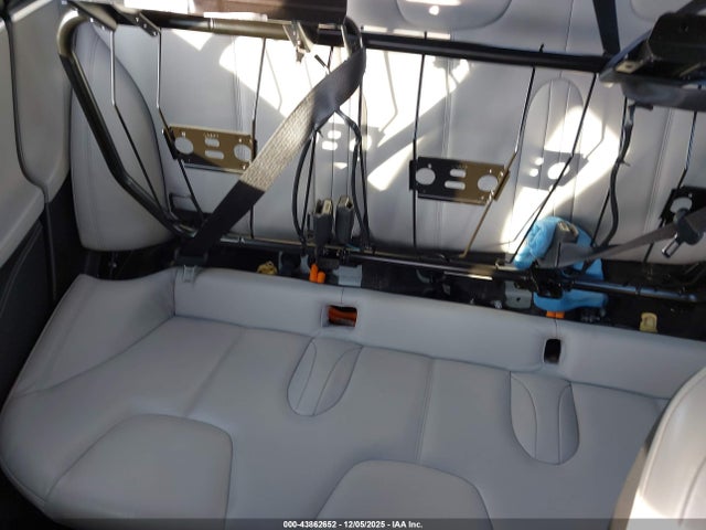 2015 TESLA MODEL S 5YJSA1E1XFF106771 Photo 7