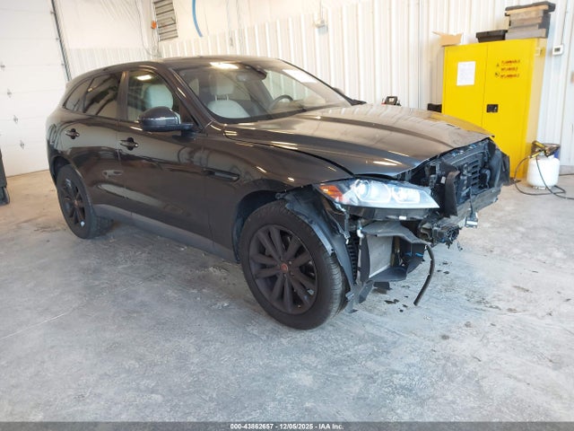 2020 JAGUAR F-PACE SADCK2GX6LA620425 Photo 0