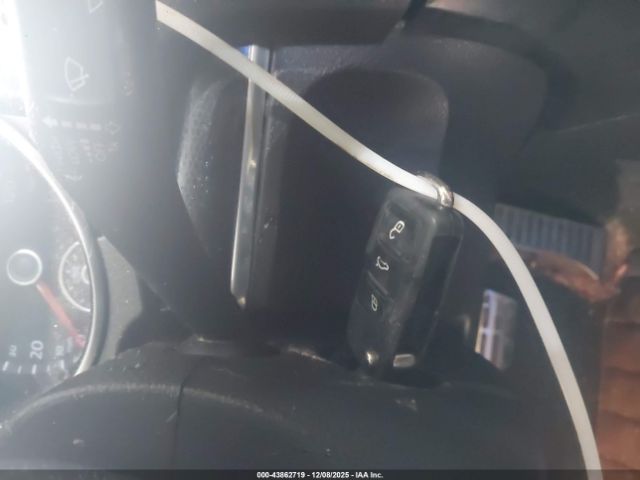 2013 VOLKSWAGEN GTI WVWHV7AJ8DW132933 Photo 10