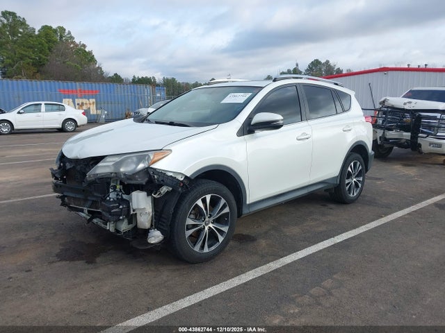 Toyota Rav4 Limited 2015 JTMYFREV7FD069537 Image 2