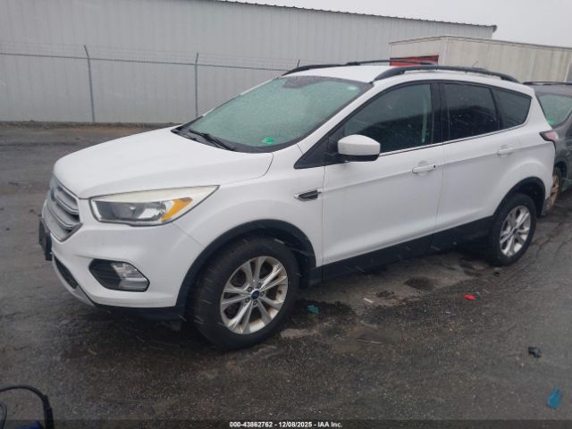 2017 FORD ESCAPE 1FMCU9GD4HUC73781 Photo 1