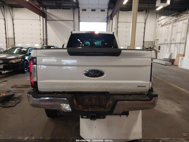 Ford F-350 Xl 2018 1FT8W3B67JEB00136 Image 15