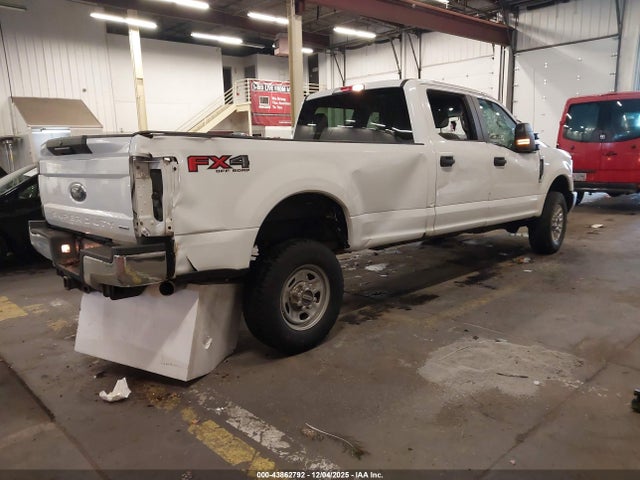 Ford F-350 Xl 2018 1FT8W3B67JEB00136 Image 4