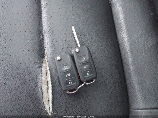 2011 VOLKSWAGEN TIGUAN WVGBV7AX9BW511586 Photo 10