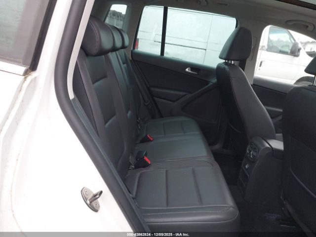 2011 VOLKSWAGEN TIGUAN WVGBV7AX9BW511586 Photo 7