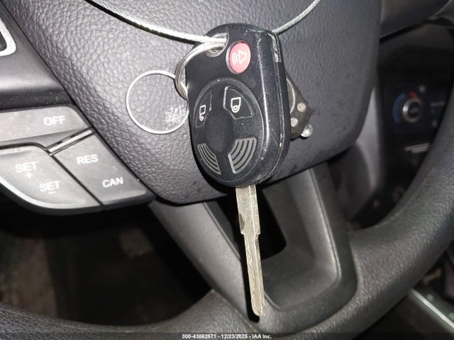 1FMCU9GD5HUA69829 Ford ESCAPE SE