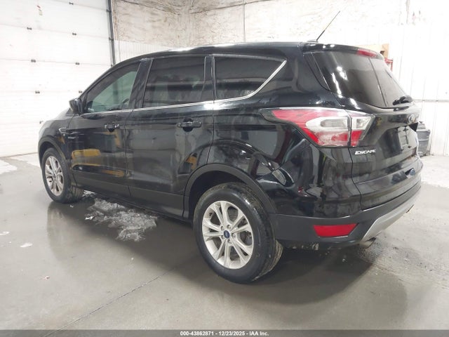1FMCU9GD5HUA69829 Ford ESCAPE SE