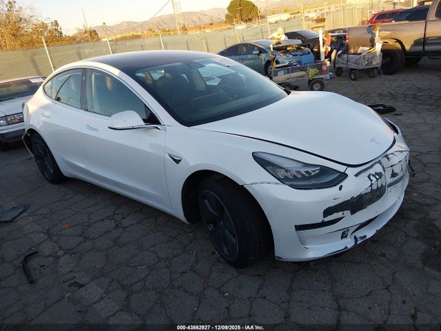 2019 TESLA MODEL 3 5YJ3E1EA5KF412313 Photo 0