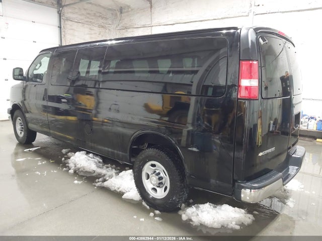 1GAZGPFF8H1271295 Chevrolet Express 3500 Lt