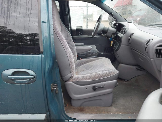 Auction sale of the 2000 Dodge Grand Caravan Se, vin: 2B4GP44G9YR726902, lot number: 43862969