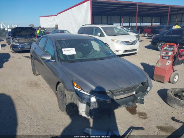 2021 HYUNDAI ELANTRA KMHLS4AG1MU152101